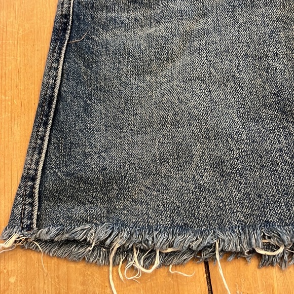 We the Free Free People Denim Frayed Mini Exposed Full Zipper, Circle Pull - Picture 6 of 12